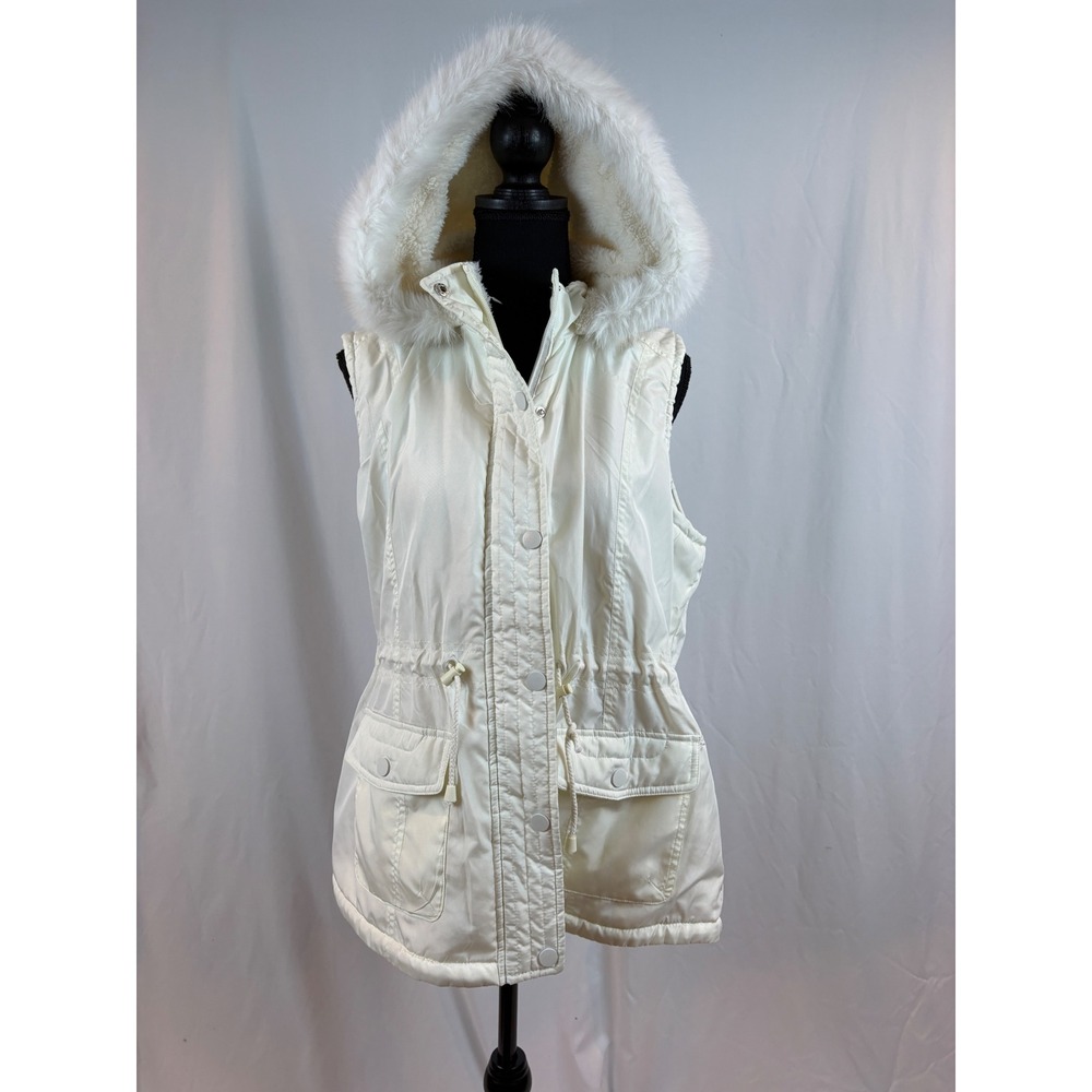 Outdoor Collection by 26 International White Puffer Vest Faux Fur Hood Large